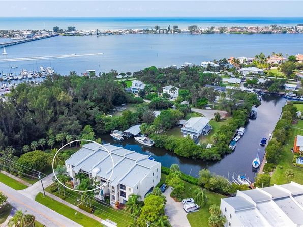 4212 126th St W APT 401, Cortez, FL 34215