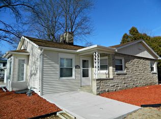 667 S Main St, Crown Point, IN 46307