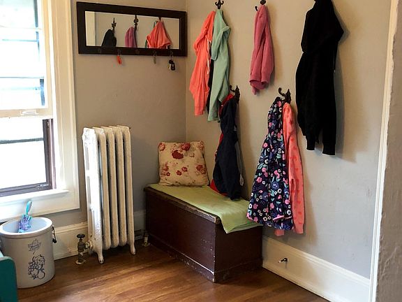 5th image of 4207 N Stowell Ave