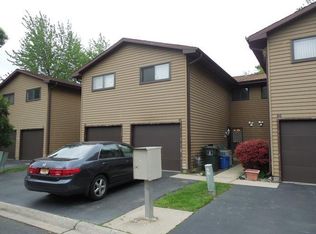 64 S Ruga Ct, Addison, IL 60101