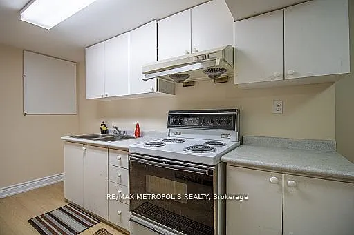 37 Albacore Cres #BASEMENT — Photo 8