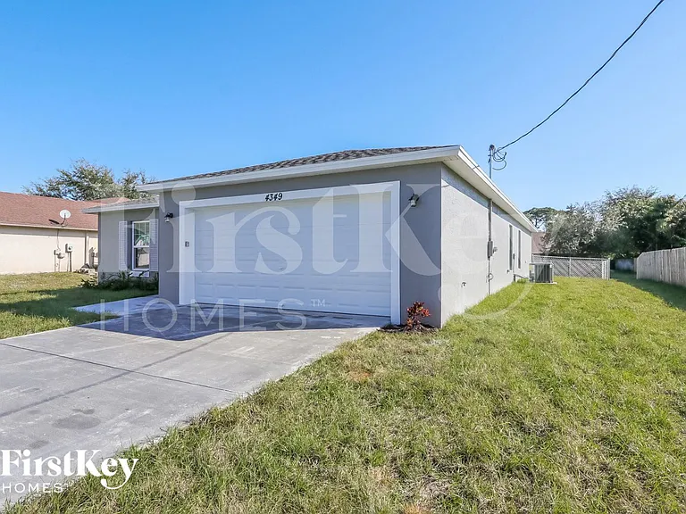 4349 SW Gagnon Rd — Photo 3