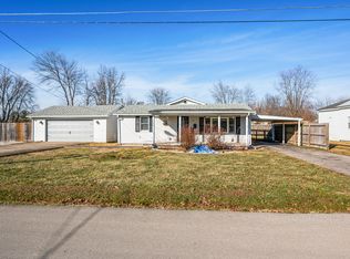 52 North St, Austin, IN 47102