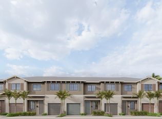 4828 Dillion St, Lake Worth, FL 33463