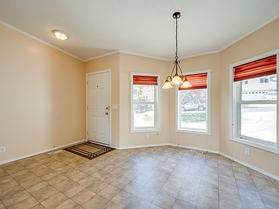 3rd image of 1310 SE Earthtone Ct