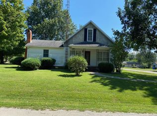 600 Lincoln St, Nokomis, IL 62075