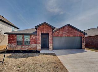 2740 Dennis Dr, Yukon, OK 73099