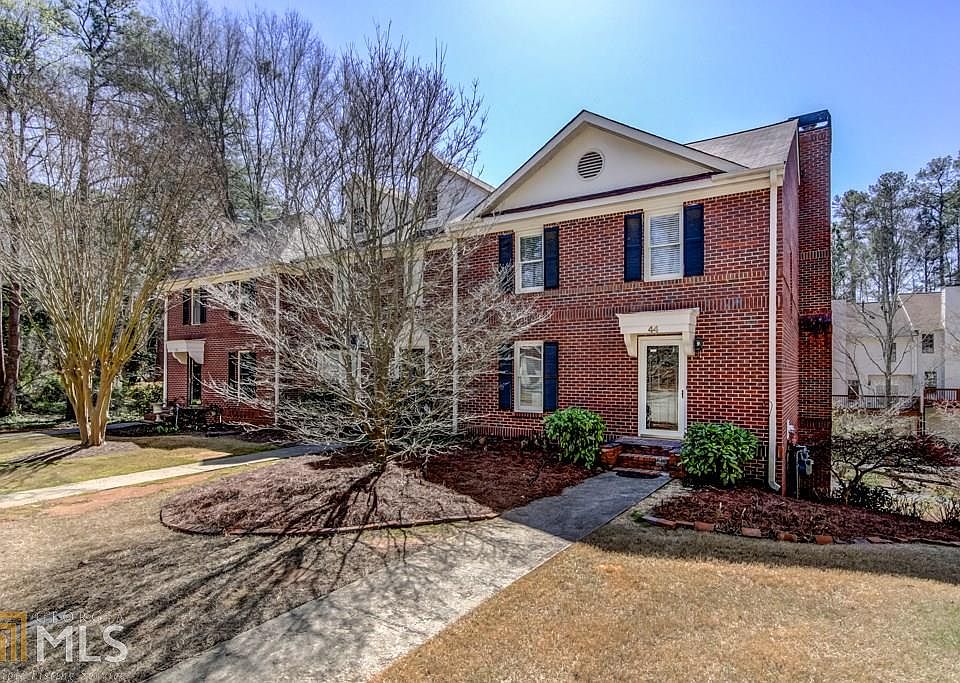 2nd image of 44 Huntington Place Dr