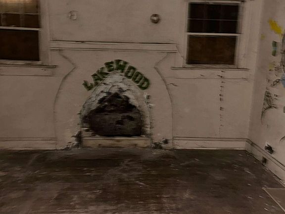 5th image of 1908 Lakewood Ter SE