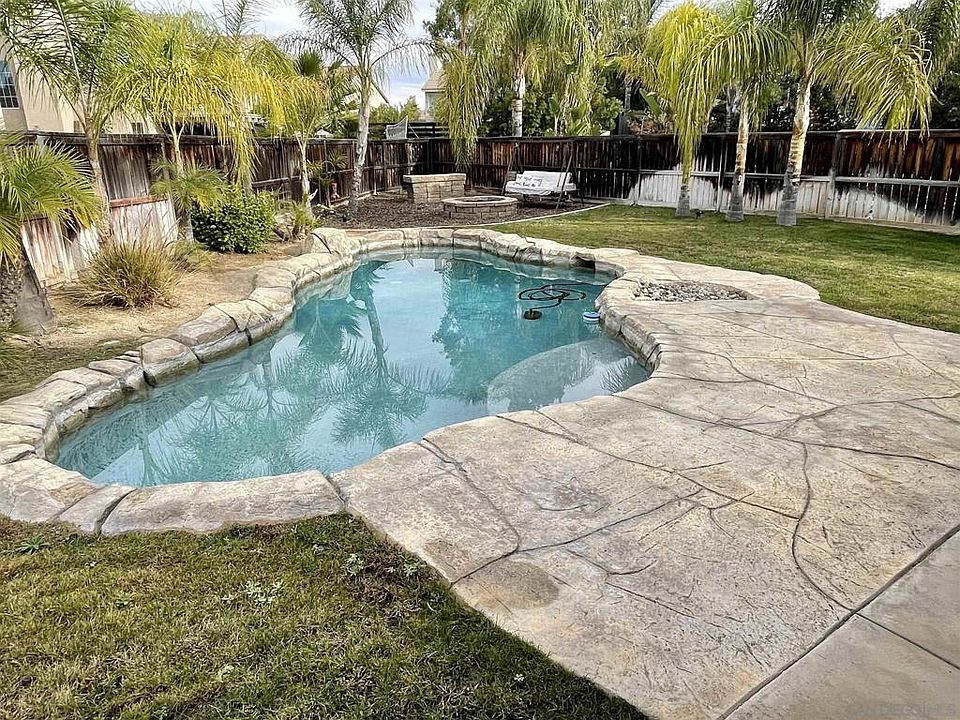 1st image of 29342 Shady Ln