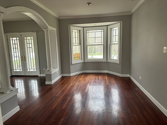 2nd image of 1110 W 31st St
