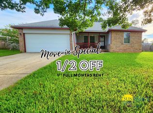 157 Villacrest Dr, Crestview, FL 32536