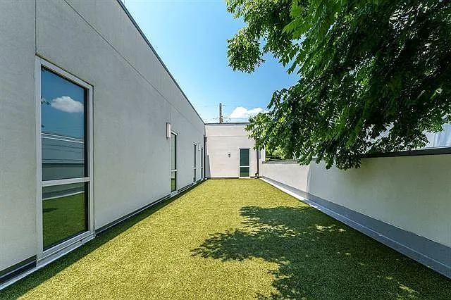 900 Bartholomew St #416 — Photo 17