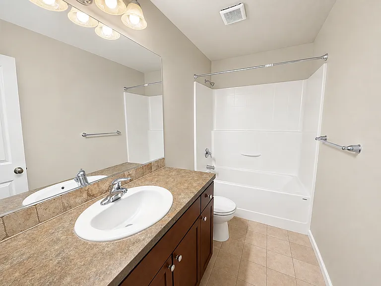 1313 28th St NW — Photo 27