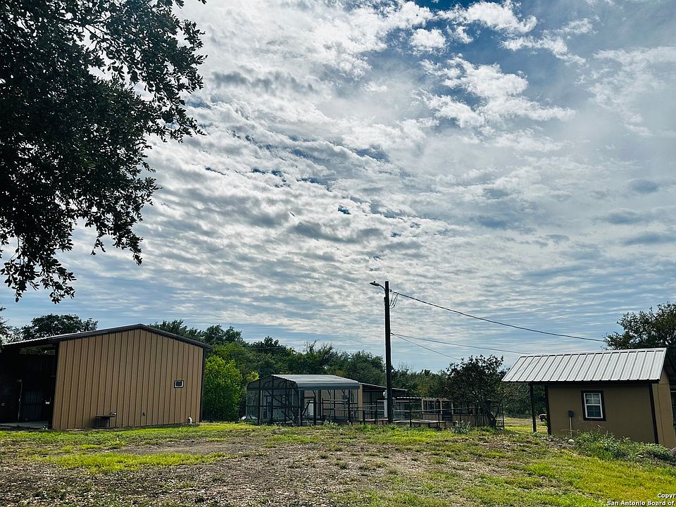 1st image of 223 County Road 4613