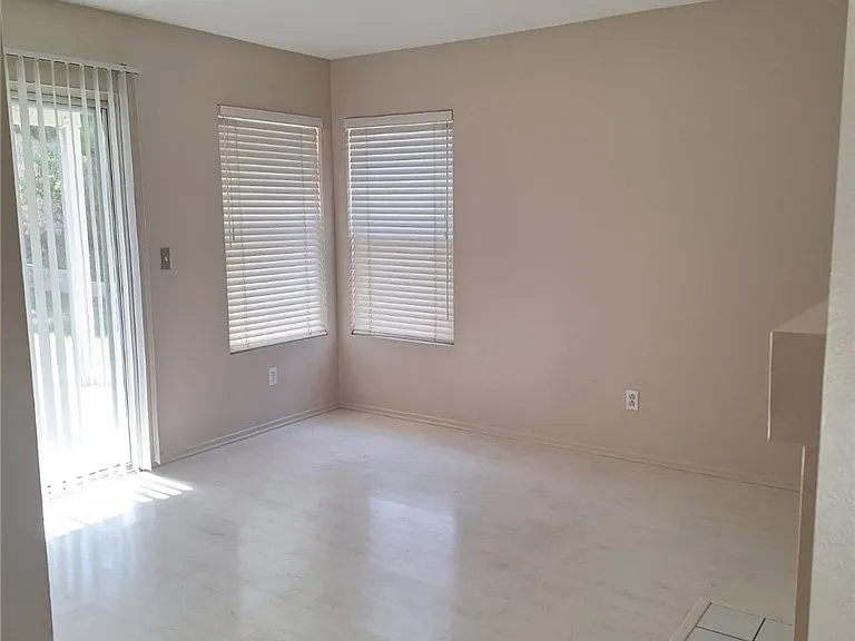 30427 Yosemite Dr — Photo 38