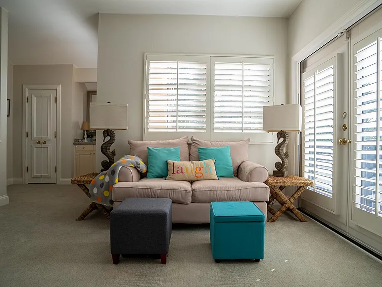 376 Leatherfern Ln — Photo 44