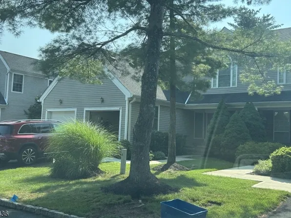 42 Myrtle Ct, Readington Twp., NJ 08889