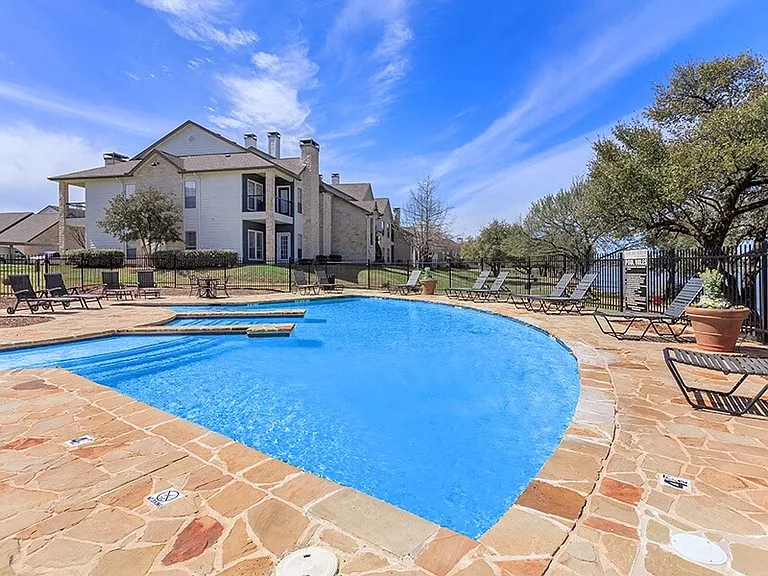 Lakehouse Granbury — Photo 11