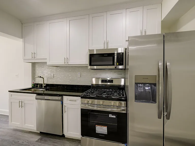 514 Missouri Ave NW — Photo 12
