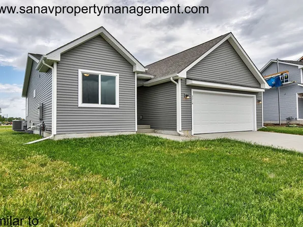 3500 Wolf Creek Rd SW, Bondurant, IA 50035