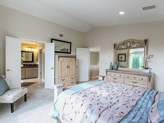 2nd image of 5392 Manderston Dr