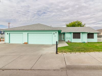 305 NW 9th Pl, Hermiston, OR, 97838