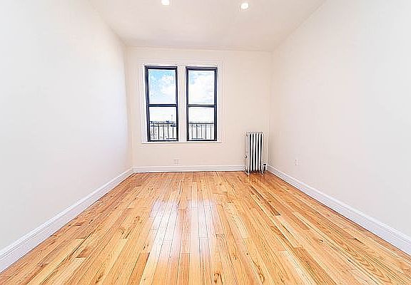 4th image of 22-5 37th St #3A