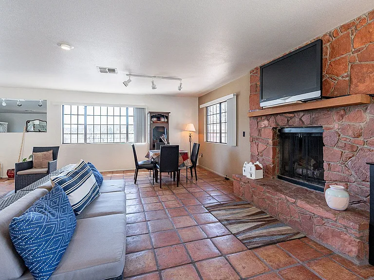 Shadowbrook Apartments-Scenic Living in Sedona — Photo 7