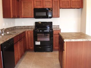 1630 Omaha Dr, Prairie Grove, AR 72753