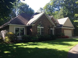 15316 Timber Ridge Ln, Holland, MI 49424