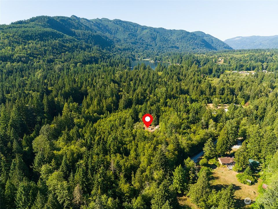 1st image of 392 Bridle Drive