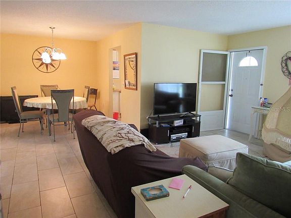 4th image of 4209 33rd Avenue Dr W #4209