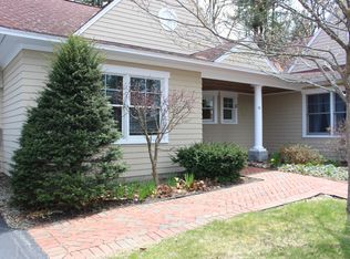 15 Victoria Ct #15, York, ME 03909