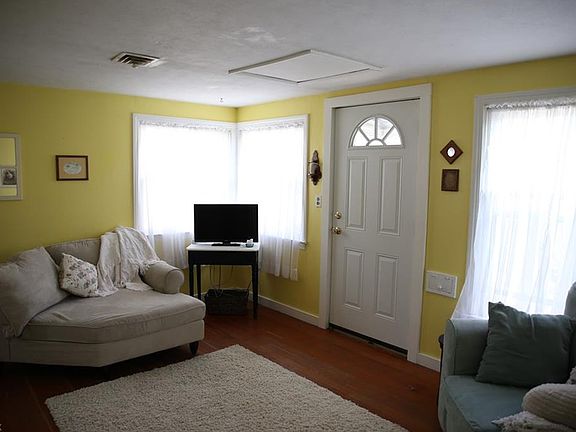 4th image of 4108 W 223rd St