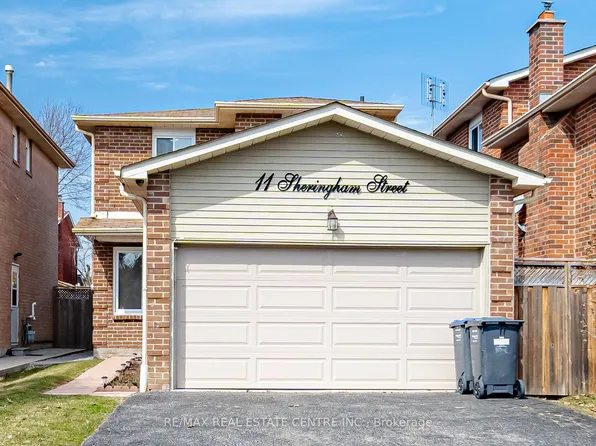 11 Sheringham St, Brampton, ON L6Z 2P5