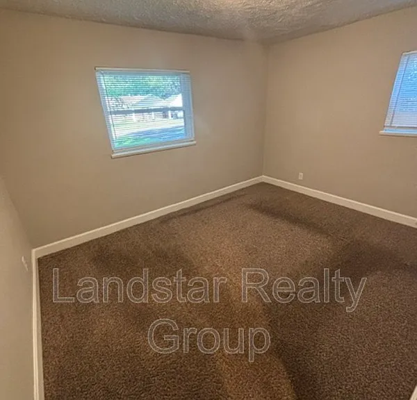 4721 Granada Dr — Photo 27