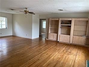 4th image of 2525 Pierce St #2525