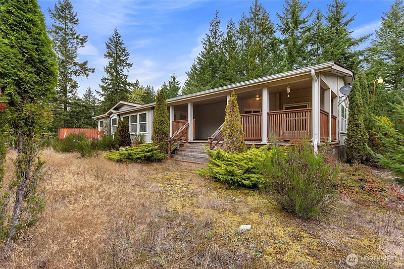 3rd image of 910 NE Tahuya River Road