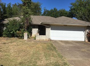 3212 Southpark Ln, Fort Worth, TX 76133