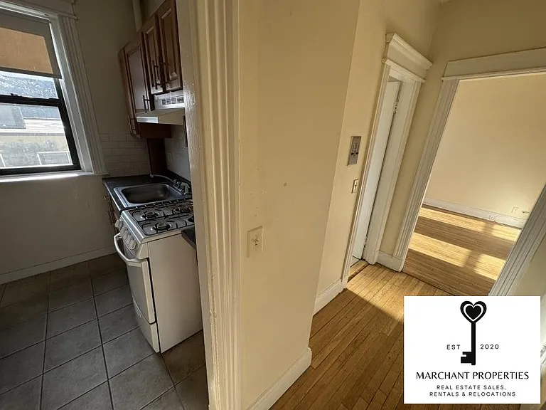 1148 Commonwealth Ave #12 — Photo 6