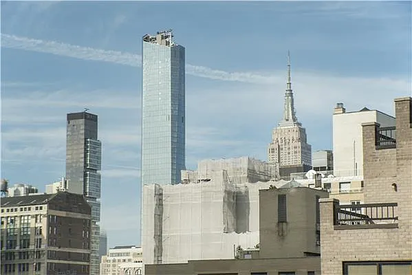 Rented by RELO REDAC INC. | media 19