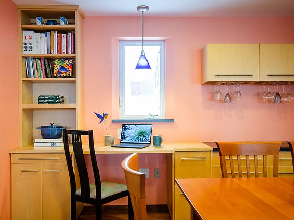 5th image of 977 Bates Road