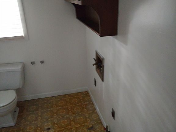 4th image of 121 Kings Mountain Dr