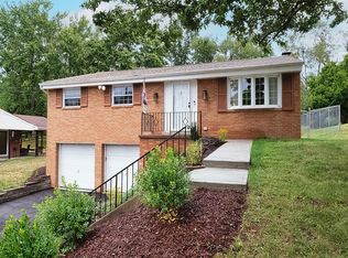 211 Shoreham Dr, Allison Park, PA 15101