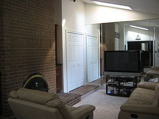 2nd image of 5805 Tajo Ave