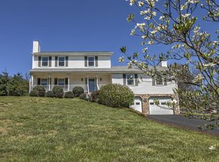 2409 Olde Salem Dr, Salem, VA 24153