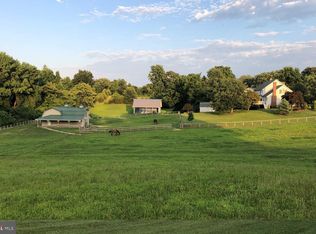 348 S River Clubhouse Rd, Harwood, MD 20776