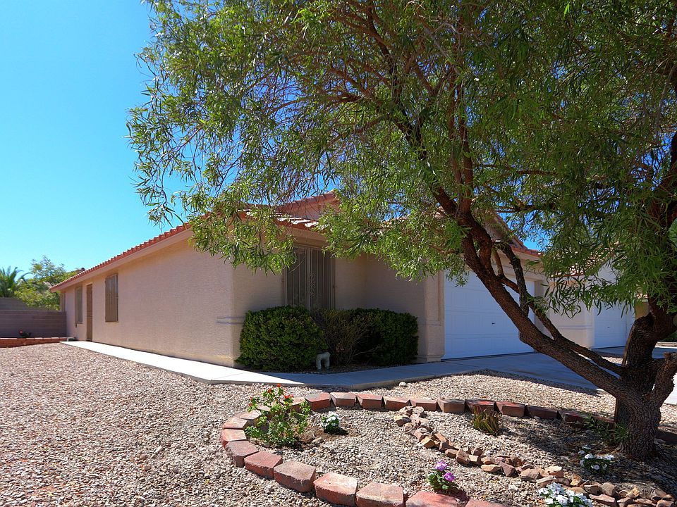1st image of 625 Roberta Alecia Ave