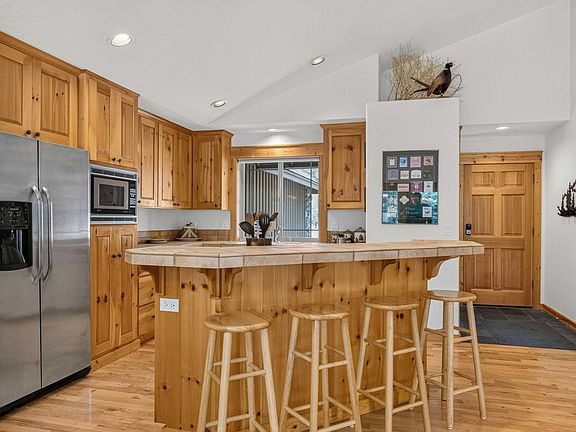 5th image of 57641 Splitrock Ln #2